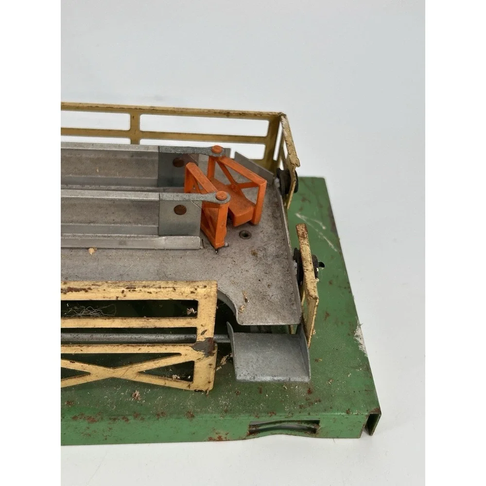 1949 to 1955 Lionel Cattle Stockyard # 3656 Model Made in United States Lot Of 2